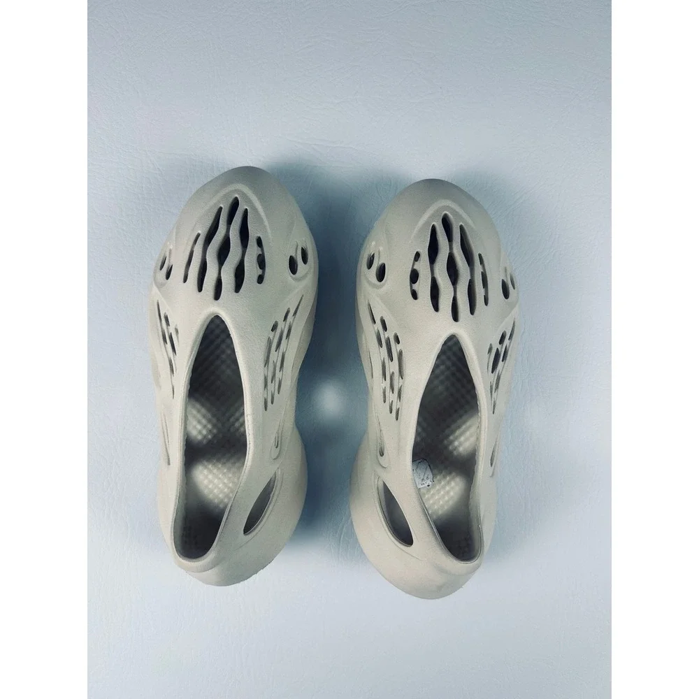 Adidas Yeezy Foam Runner Women's Size 6/Men's Size 5